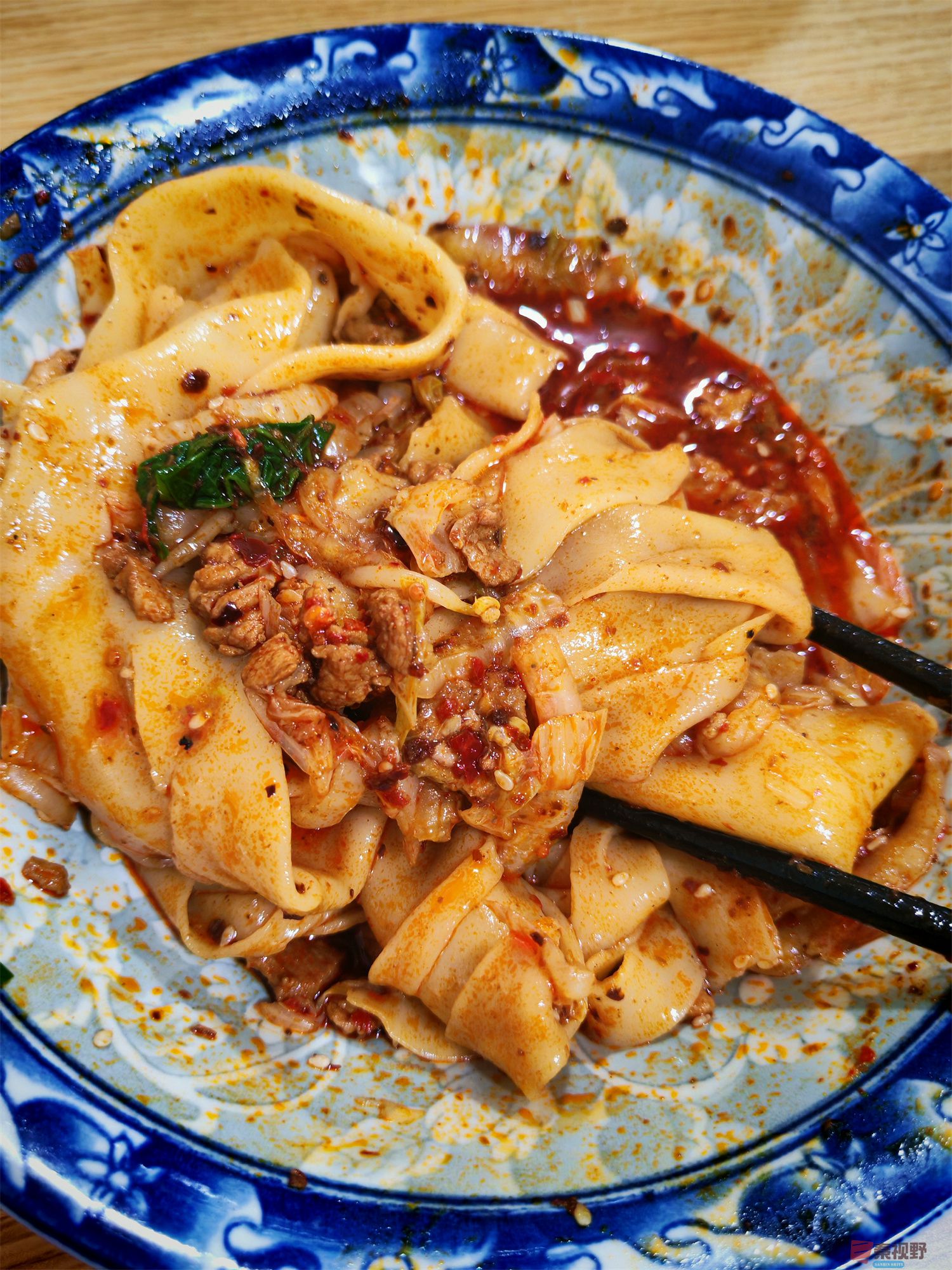 肉拌扯面，撩咂哩
