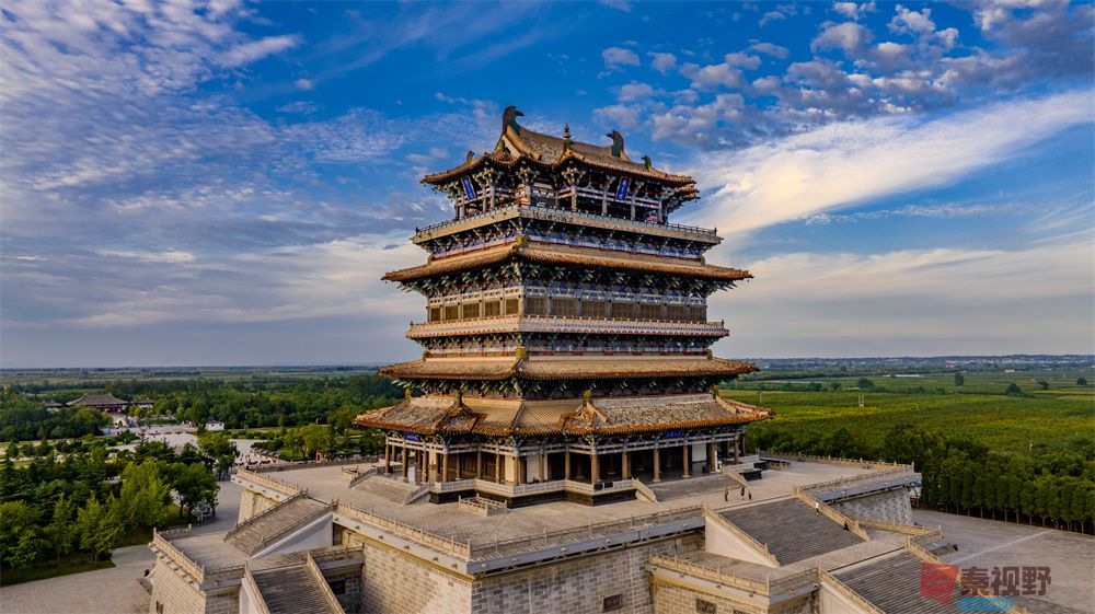 秋高气爽登高楼   万里平川竞自由【摄影张宝光】