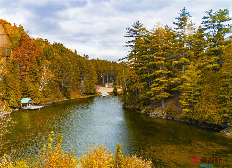 <strong>秋天的景色依旧迷人【摄影朱登斌】</strong>