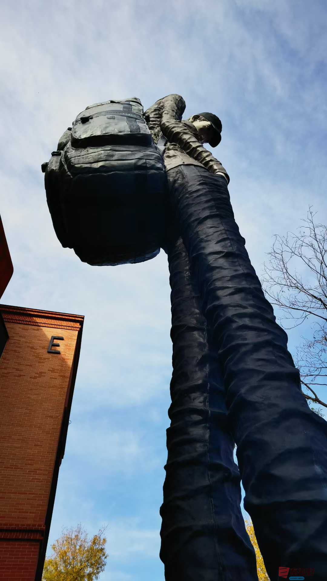 马世国天津美术学院艺术街区_2025-11-09_231612_547 (5).jpg